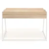 Scrivania Apex con cassetti e gambe di design
